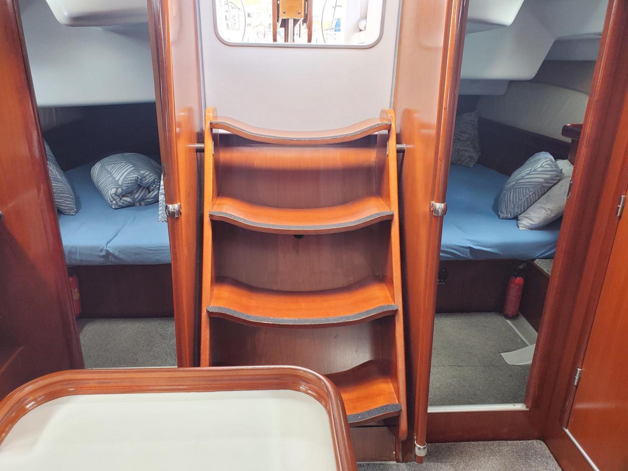 Luxury Yacht Stay "White Dove" Sleeps 6 ยิบรอลตาร์ ภายนอก รูปภาพ
